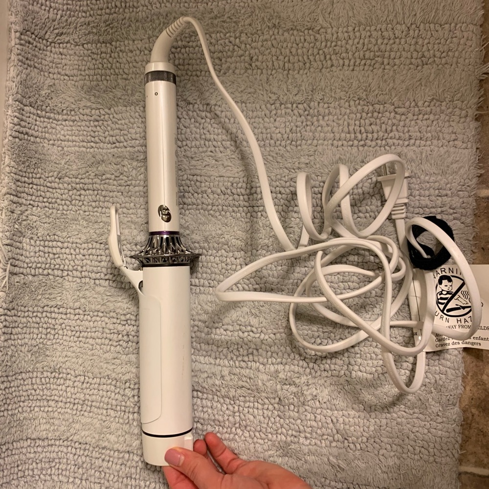 T3 curling iron